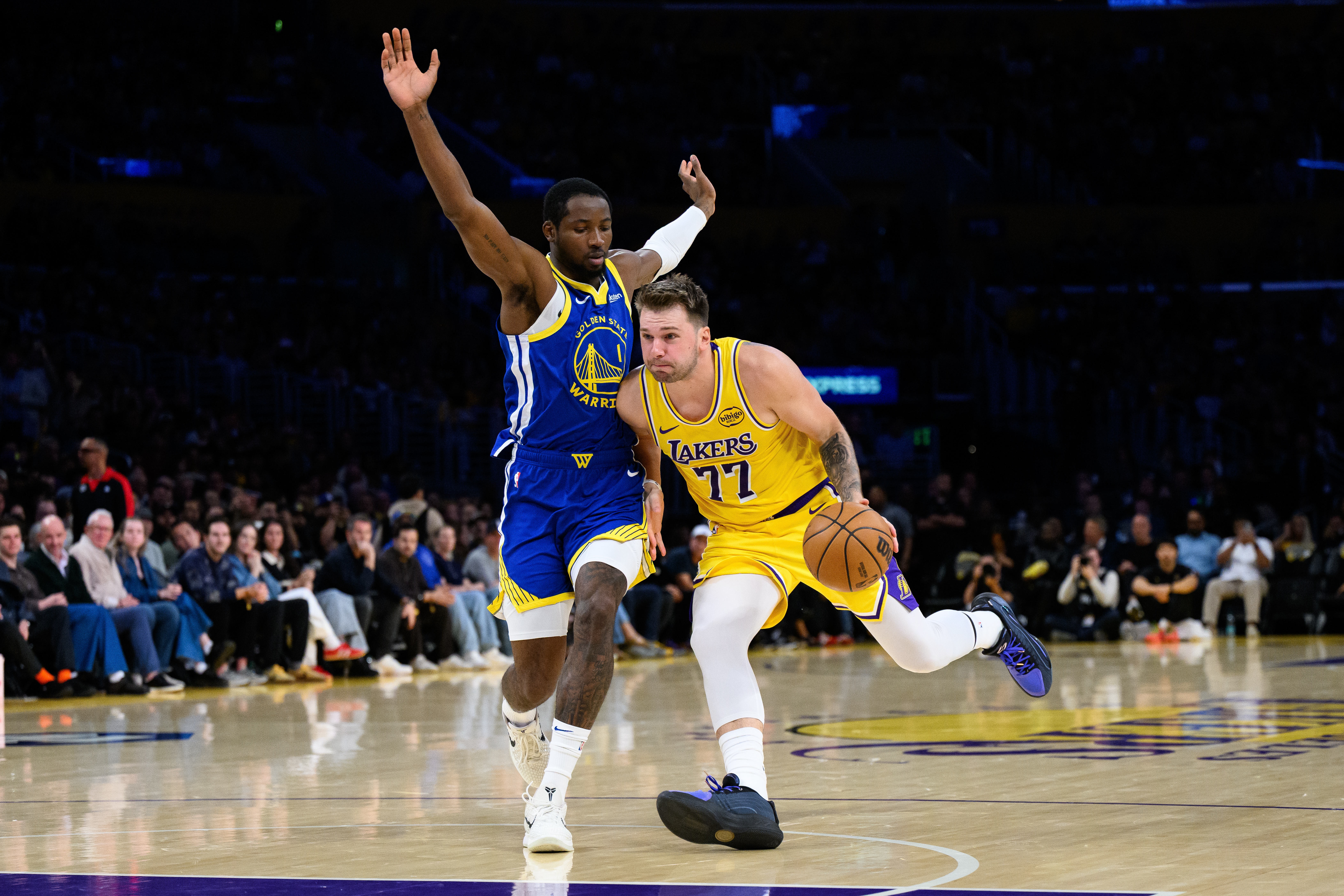 开云体育APP-库明加交易构想:前往湖人或国王?与独行侠交易让克莱重回湾区?